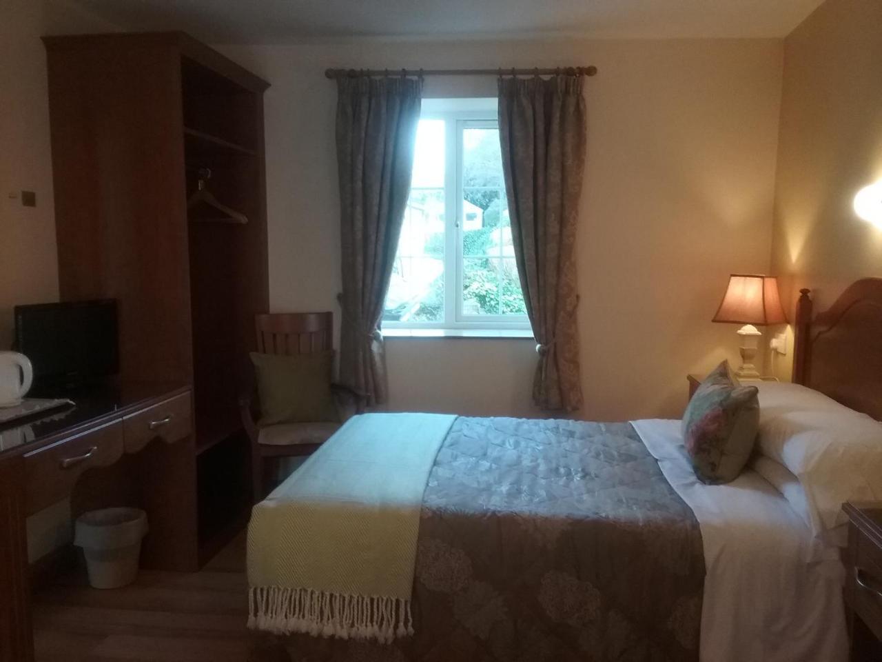 Ashleigh House Bed & Breakfast Monaghan Exterior photo